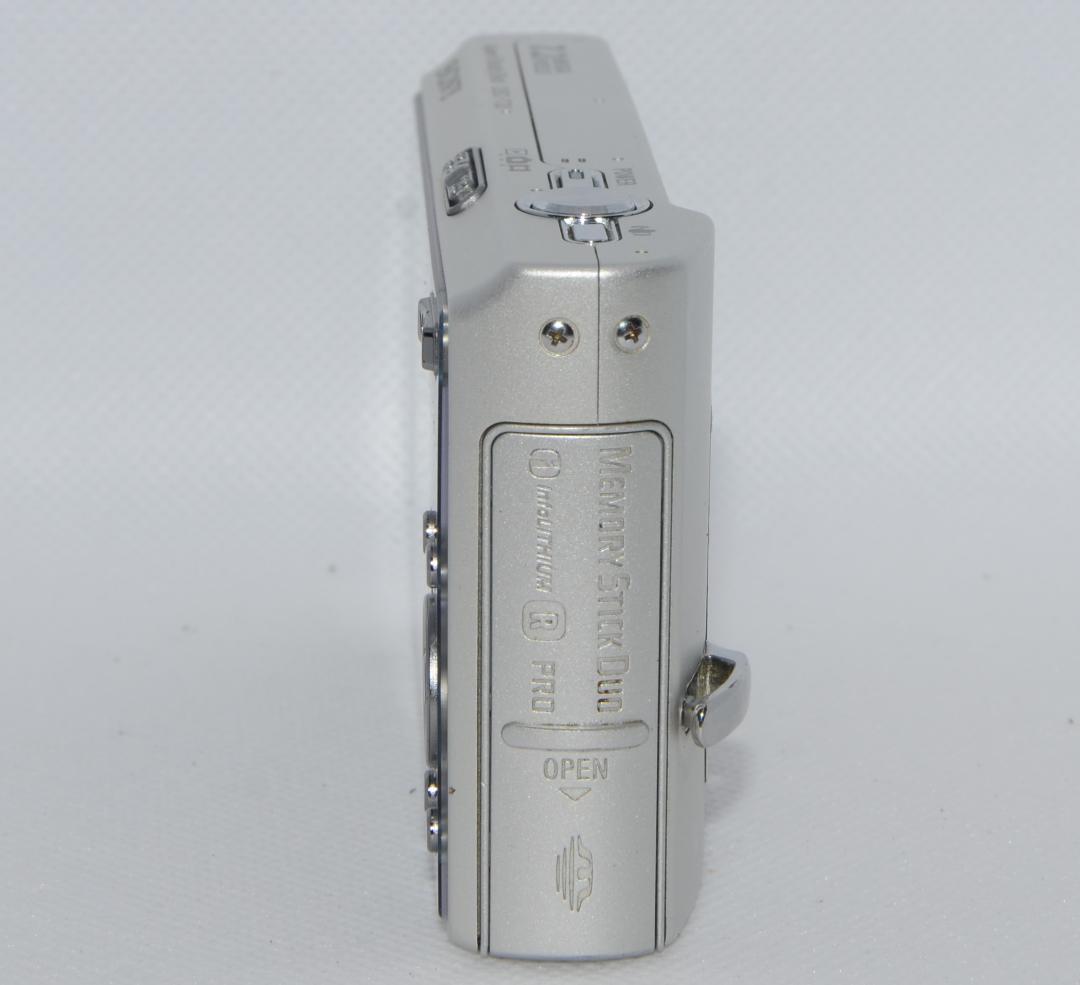 【良品】SONY Cyber-shot DSC-T30 シルバー (動作確認済)