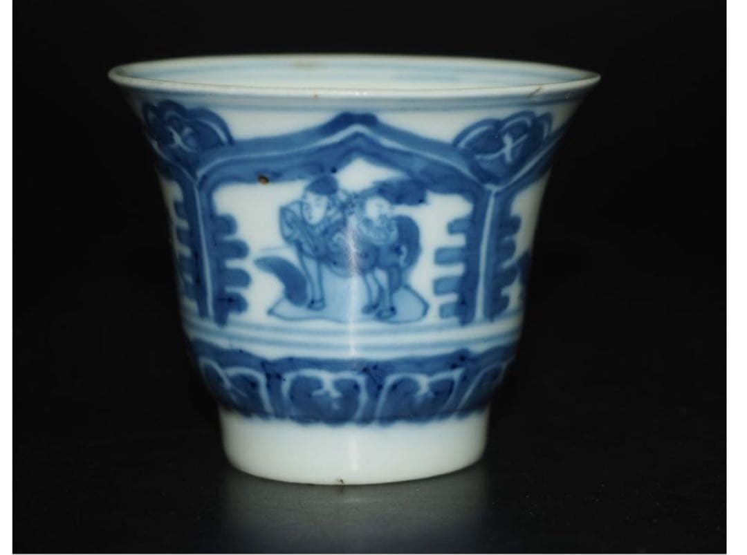 送料無料　『乾隆年製』銘　染付/青花杯　口径6.1ｃｍ　中国古玩骨董