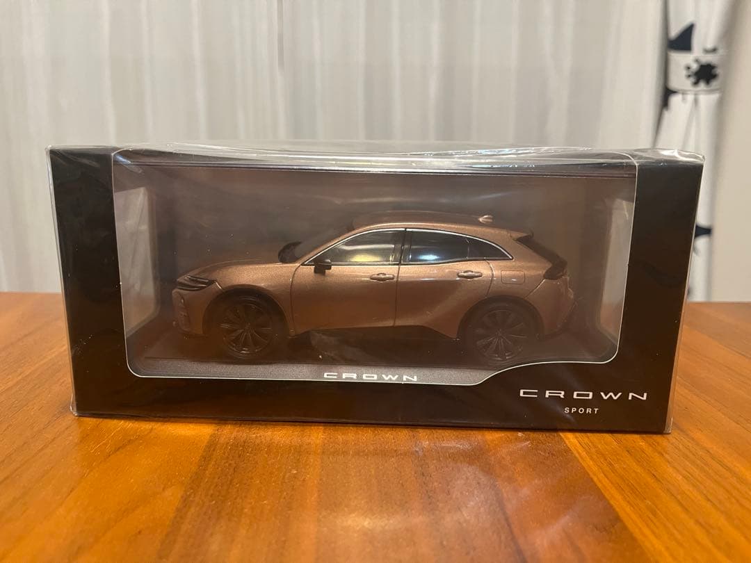 CROWN SPORT ミニカー ブロンズ 新品未使用　非売品