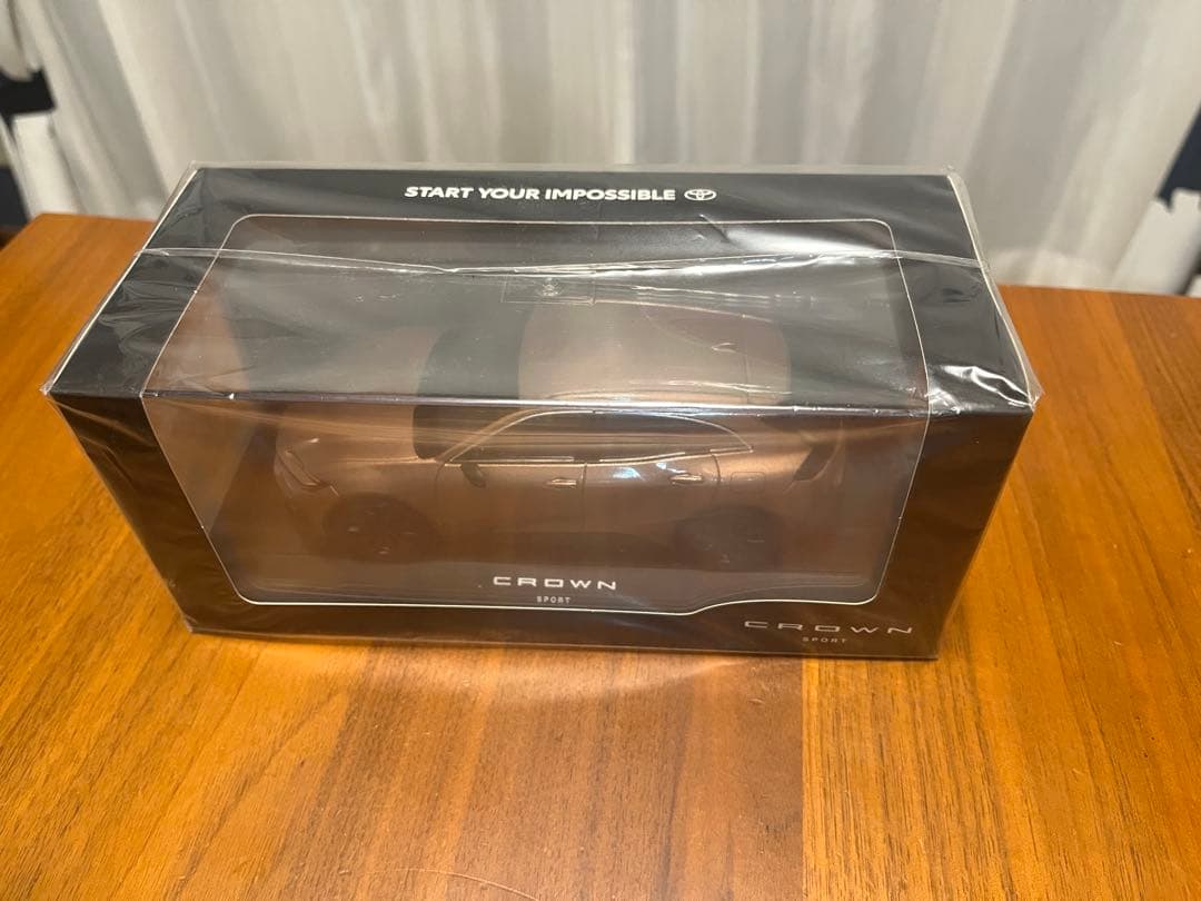 CROWN SPORT ミニカー ブロンズ 新品未使用　非売品