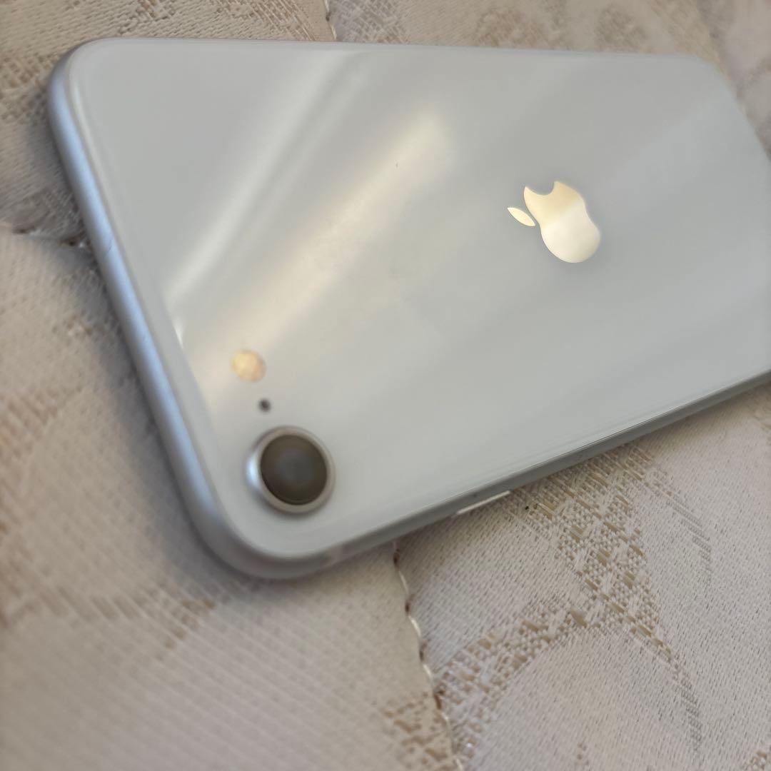 iPhone SE 第2世代 64GB SIMフリー 美品