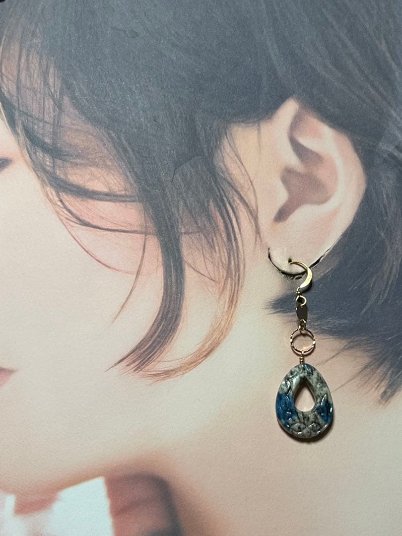 k2ジャスパー　プルメリアスクロールカービング　14kgf アシメピアス