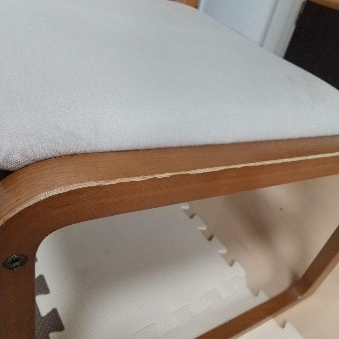 カリモク家具のモダンデザイン 椅子 2脚セット