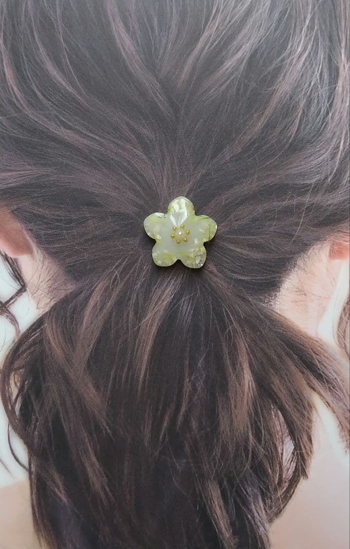 リアルフラワー入り お花可愛いレジンヘアゴム