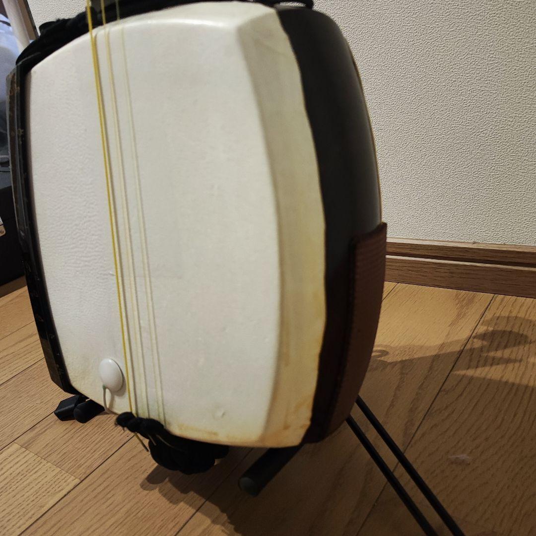 津軽三味線フルセット 皮破れなし 鼈甲撥(一枚甲)・消音駒・チューナー付