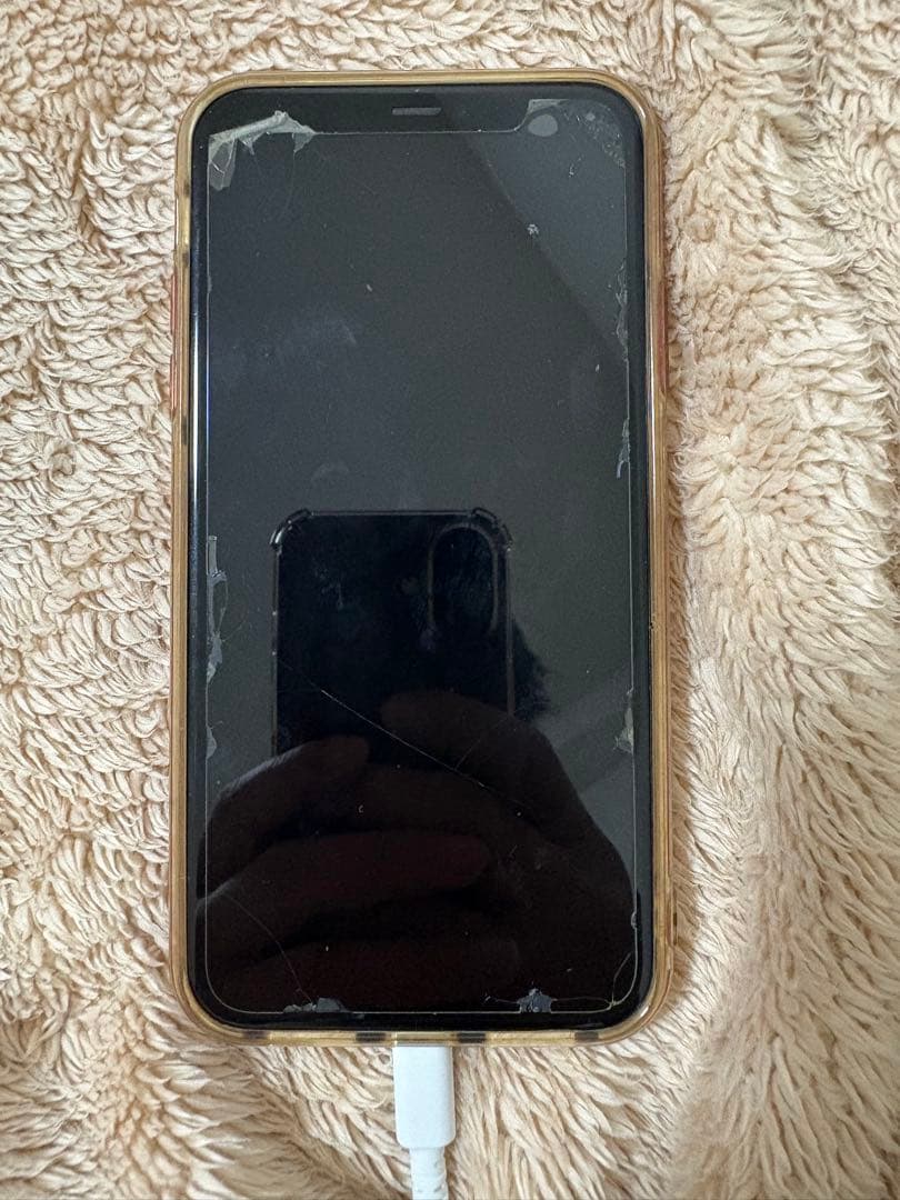 Apple iPhone 11 レッド 本体　SIMフリー