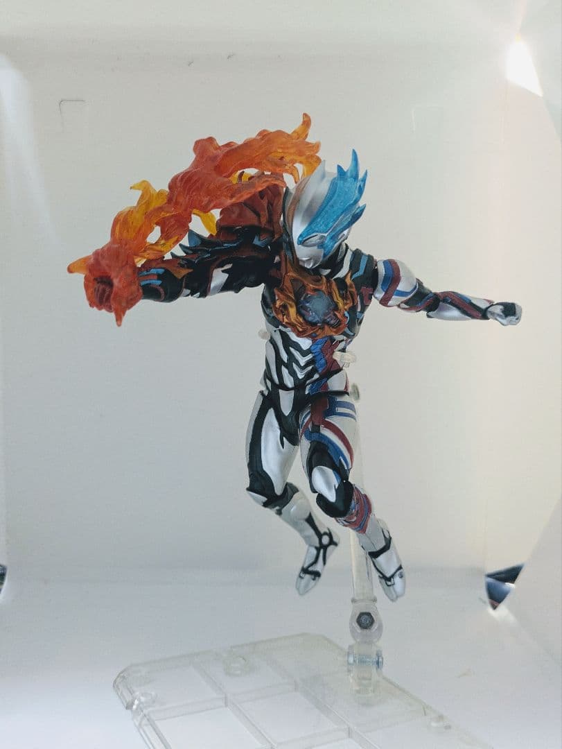 S.H.Figuarts　ウルトラマンブレーザーファードランアーマー　おまけ付き