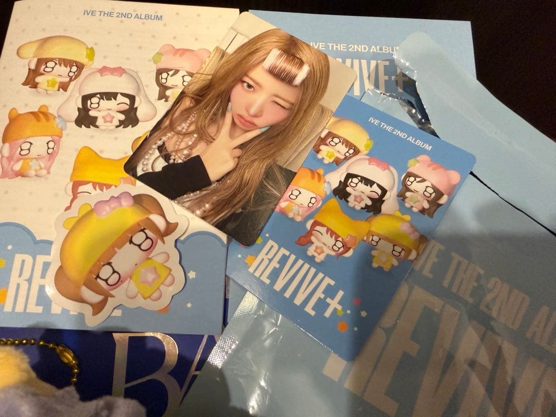箱付き最安値IVE REVIVE+ PETIT-IVE レイ トレカ ぬいぐるみ