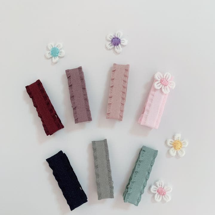 ♡フリルリボン　ベビーキッズヘアクリップ　ヘアゴム　ヘアピン  ハンドメイド
