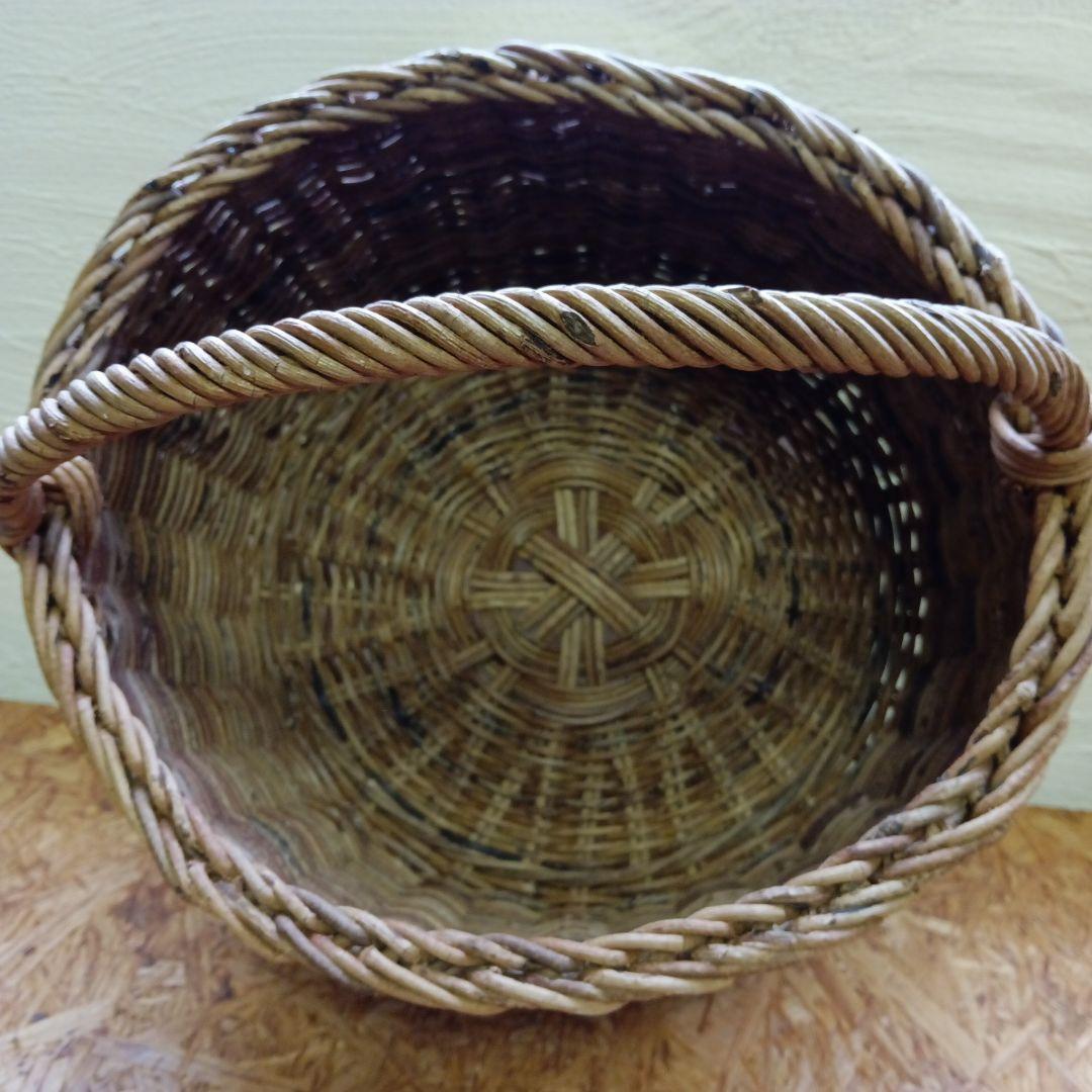 あけび籠　果物　野菜籠