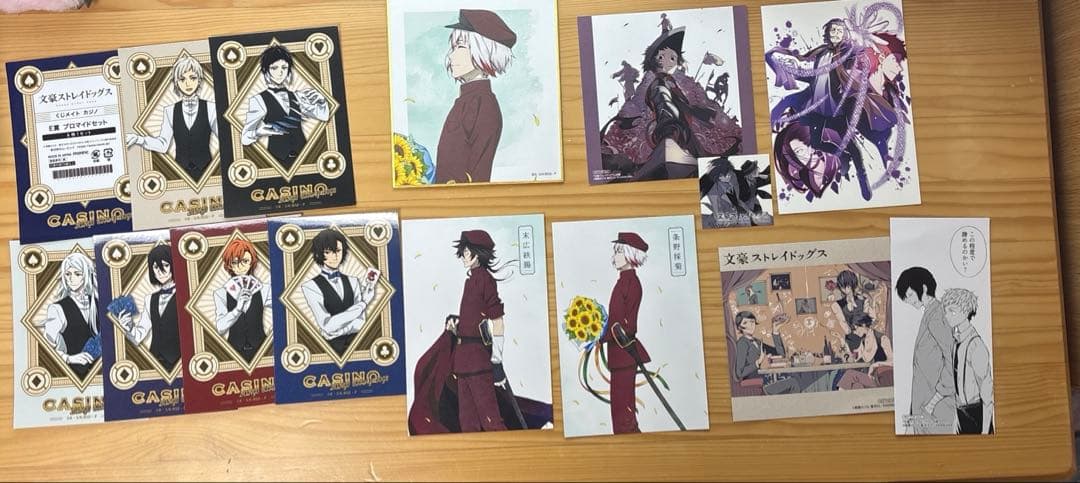 文豪ストレイドッグス　まとめ売り　アクスタ　キーホルダー　缶バッジ　カード