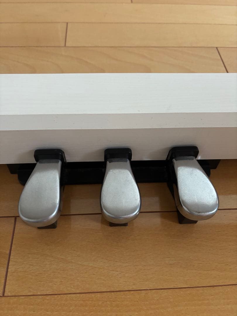 CASIO Privia 88鍵 ホワイト 電子ピアノ　椅子つき