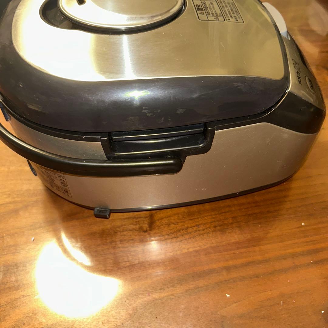 日立 黒厚鉄釜 IH ジャー炊飯器 極上炊き RZ-NS10J