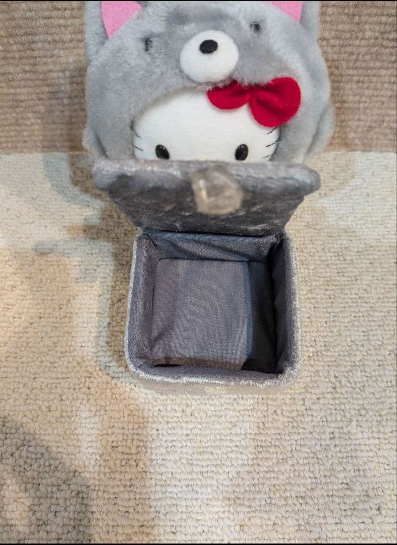 北海道限定　ハローキティ　銀ギツネ　ぬいぐるみ2004年　ぬいぐるみ小物入れ