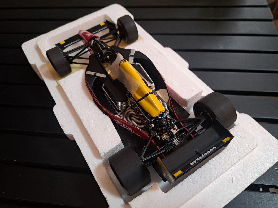 F1ミニカー exoto 1/18 Ferrari 641/2 A.PROST