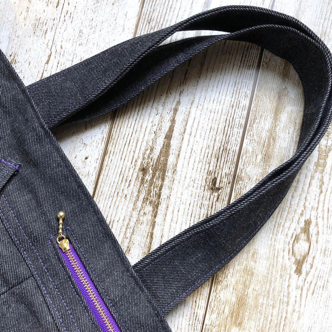 トートバッグ　ハンドメイド　デニムリメイク ブラック×パープル【新品デニム】
