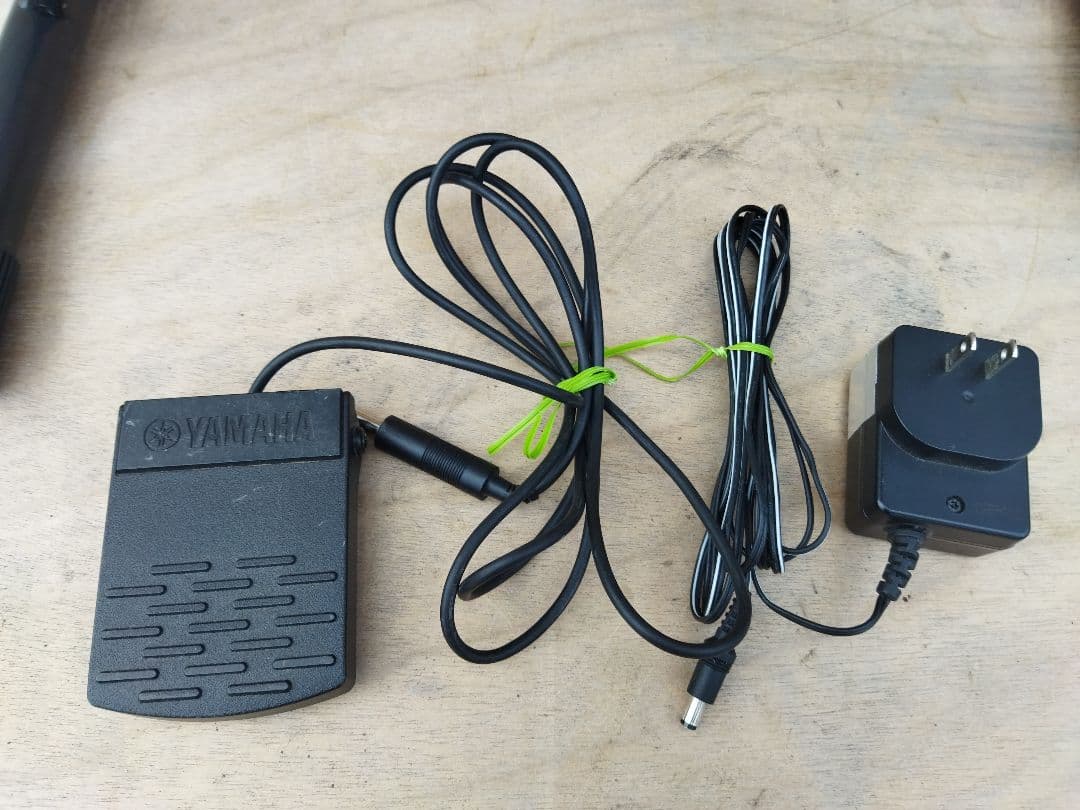 ヤマハ　YAMAHA　電子ピアノ スタンド付　P-95 動作OK