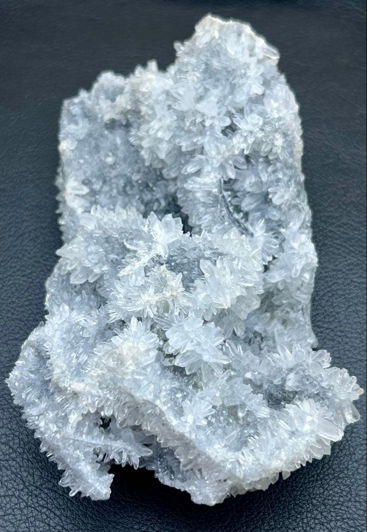 天然両面水晶クラスター　フラワー状　高品質　パワーストーン　浄化　鉱物　台座付