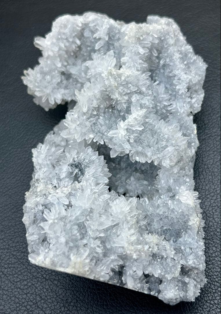 天然両面水晶クラスター　フラワー状　高品質　パワーストーン　浄化　鉱物　台座付