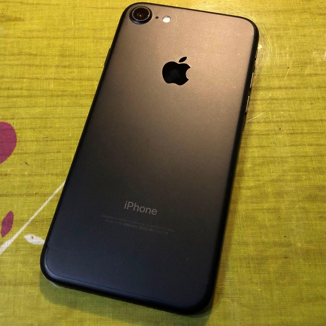 iPhone7 ブラック 本体 128GB simフリー