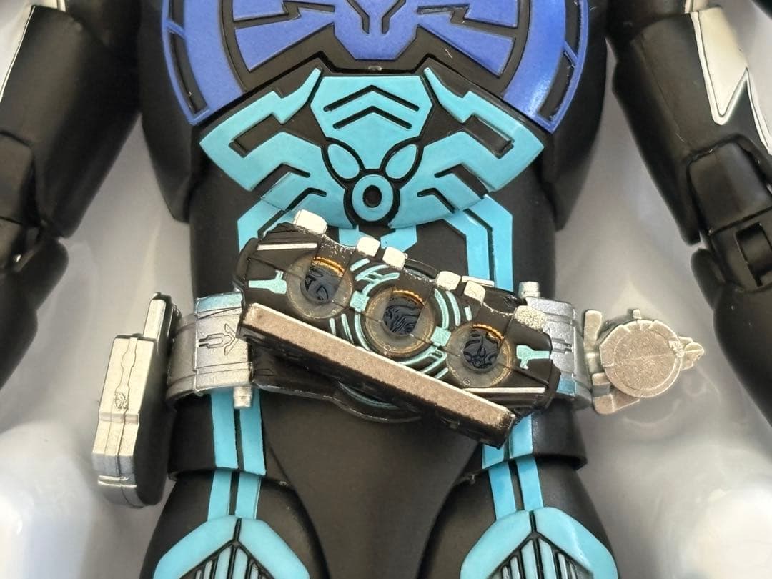 【美品】S.H.フィギュアーツ 真骨彫 仮面ライダーオーズ シャウタコンボ