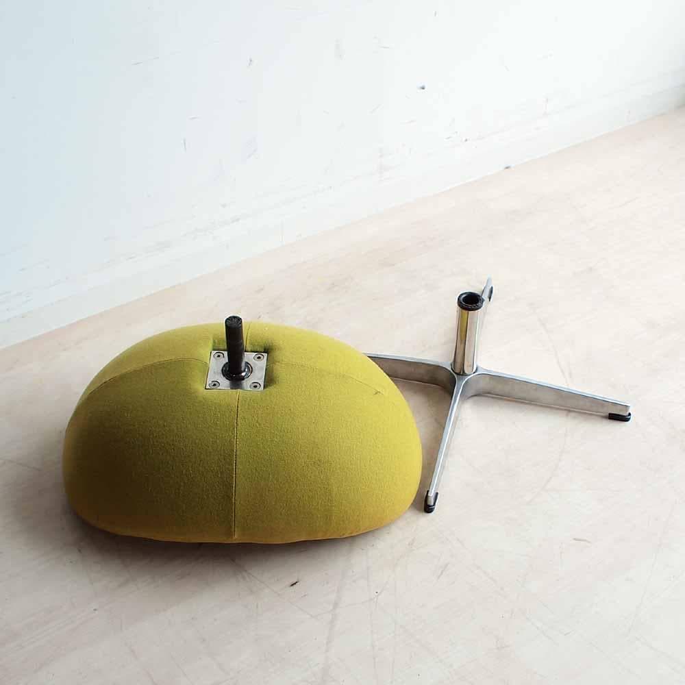 リプロダクト品 アルネ・ヤコブセン オットマン フェード ZR24406