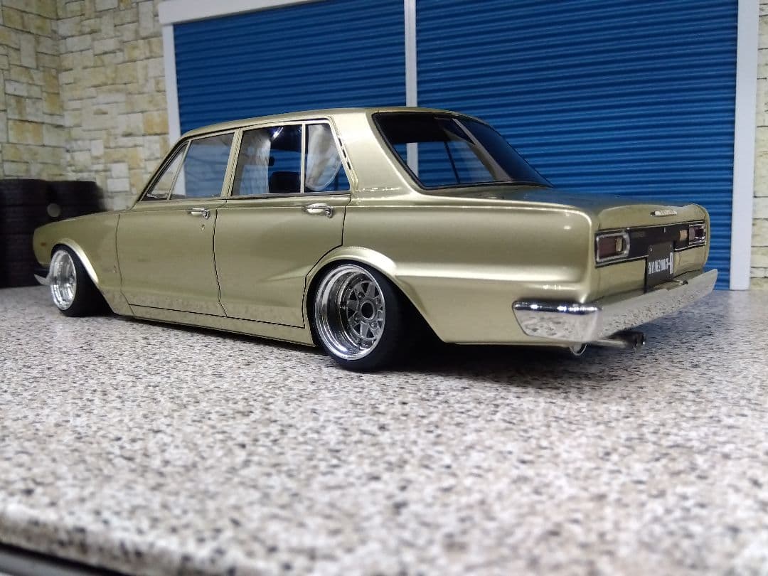 1/18ミニカー イグニッションモデル 4dr ハコスカ GT-R カスタム