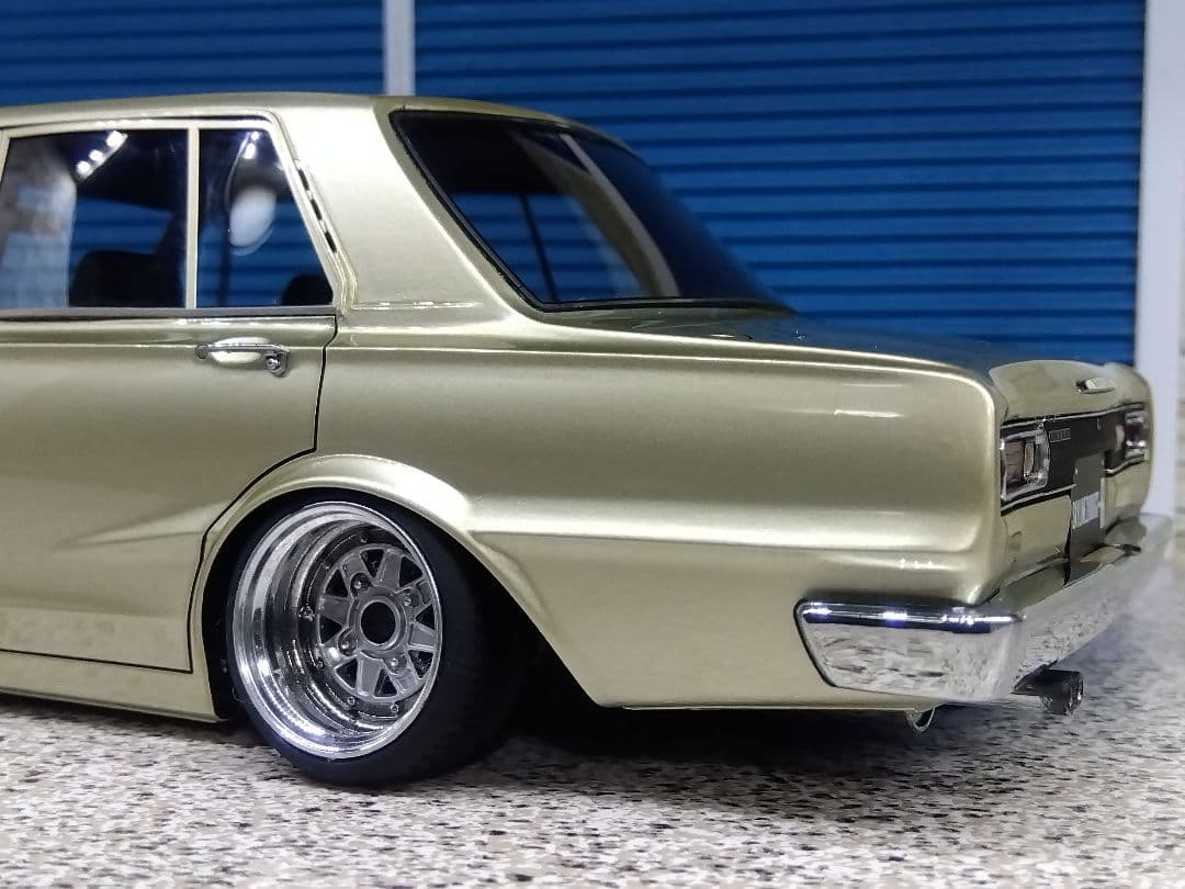 1/18ミニカー イグニッションモデル 4dr ハコスカ GT-R カスタム