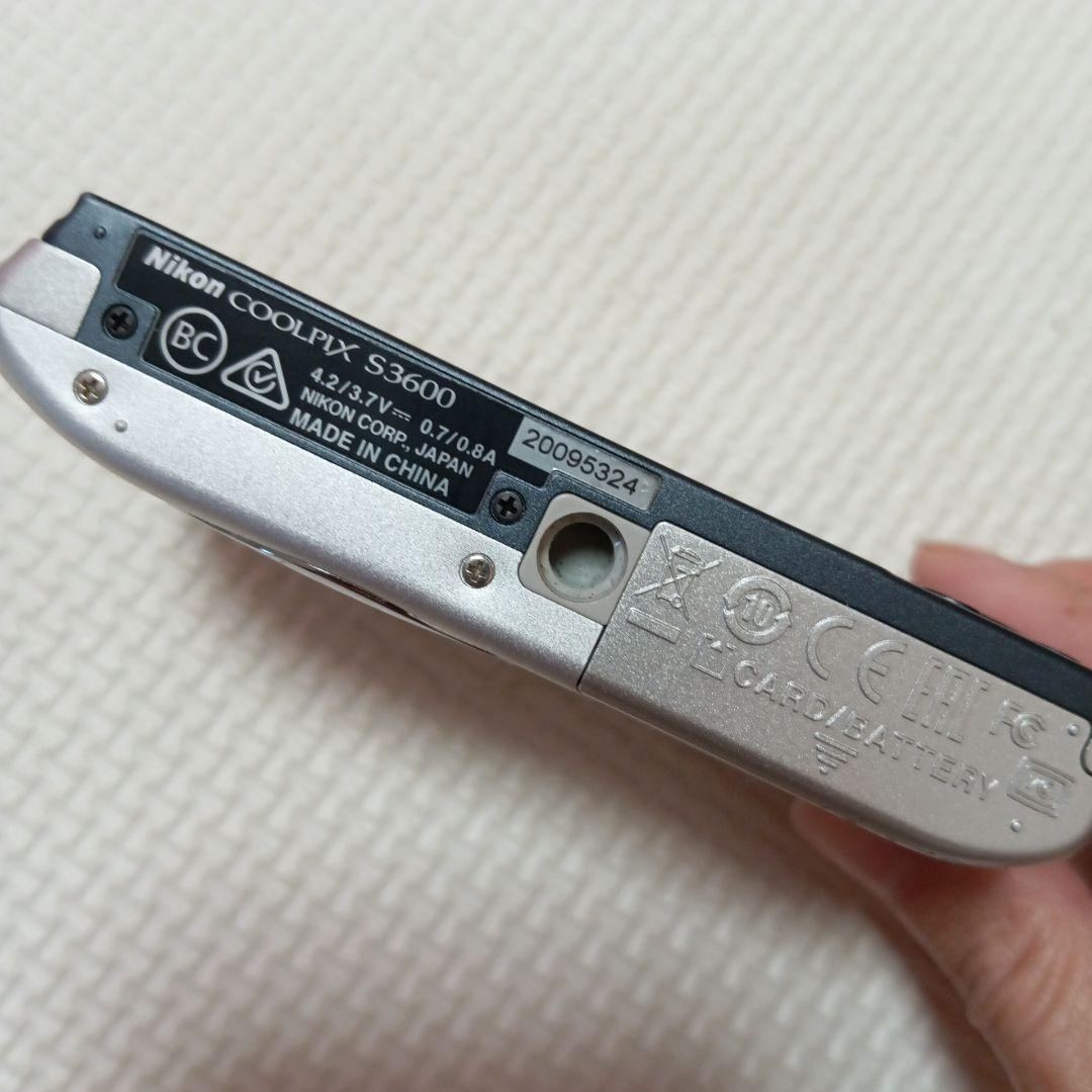 美品　デジカメ　クールピクス　ニコン