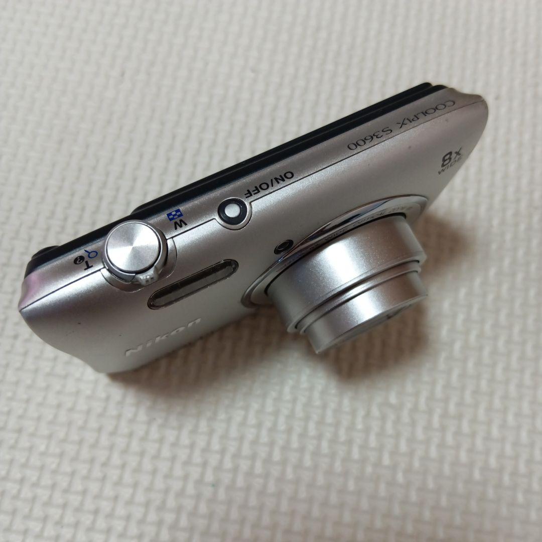 美品　デジカメ　クールピクス　ニコン