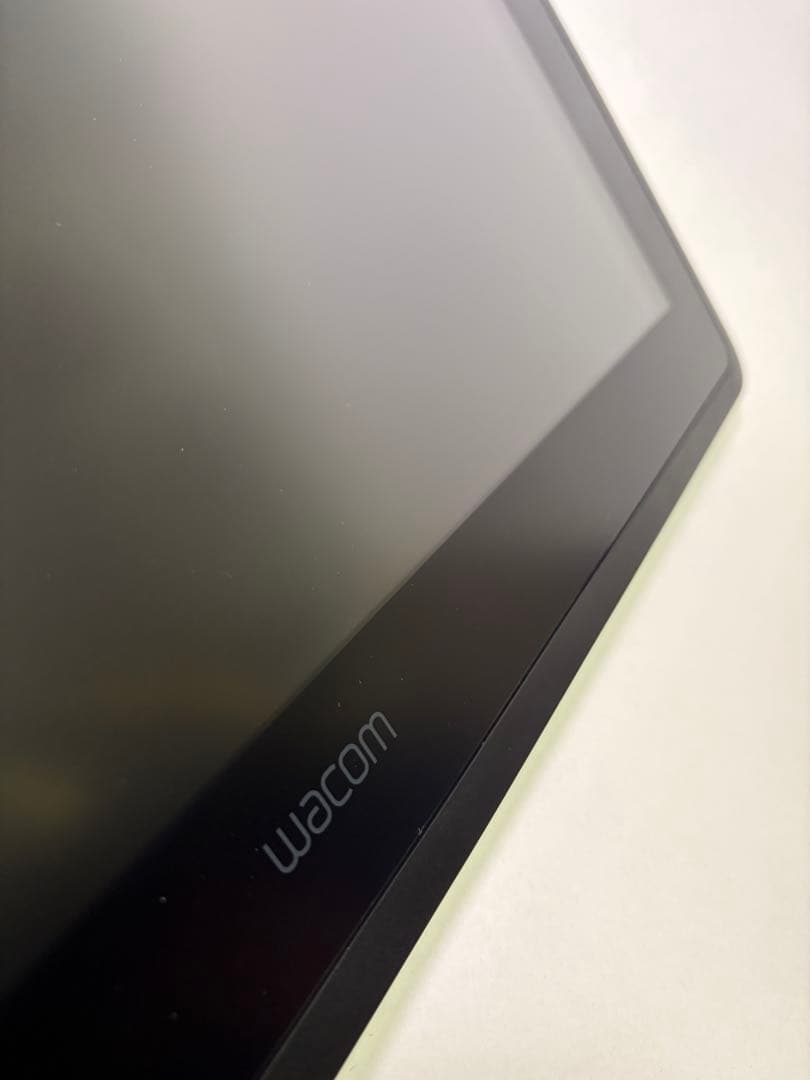 動作確認済 Wacom Cintiq 22 DTK-2260 液タブ ペン付き
