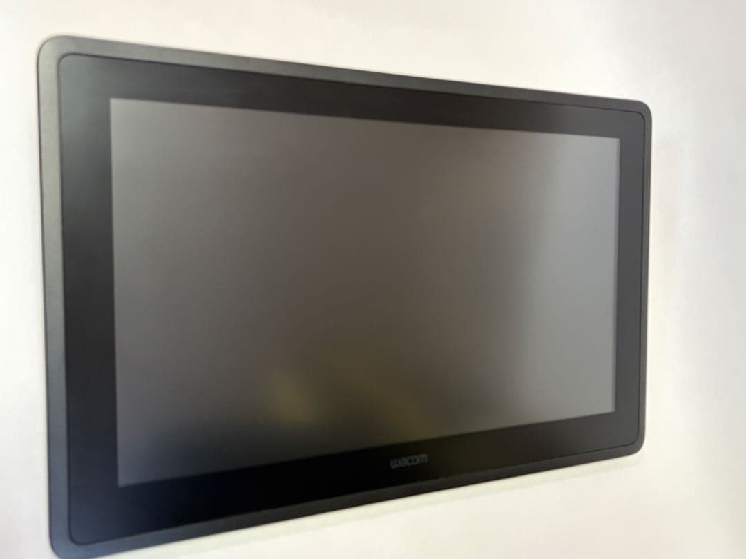 動作確認済 Wacom Cintiq 22 DTK-2260 液タブ ペン付き