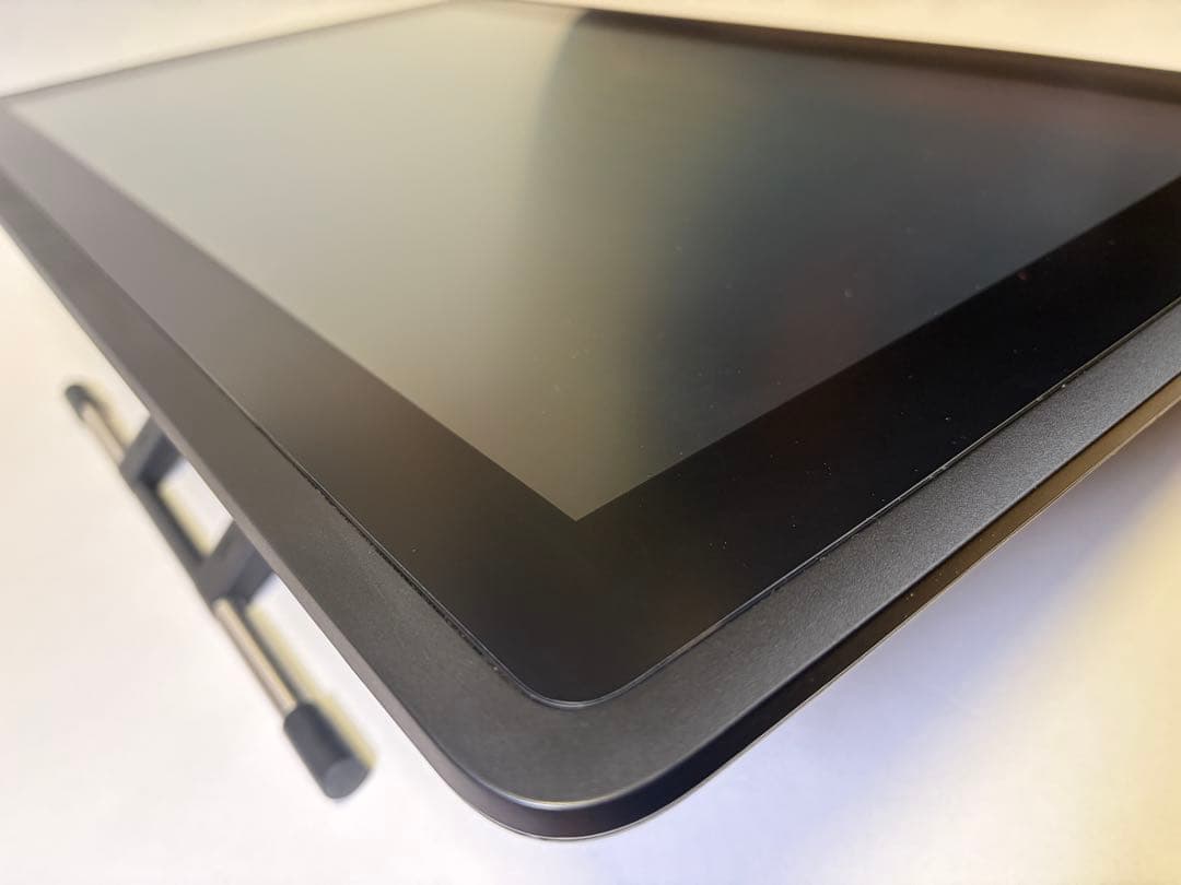 動作確認済 Wacom Cintiq 22 DTK-2260 液タブ ペン付き