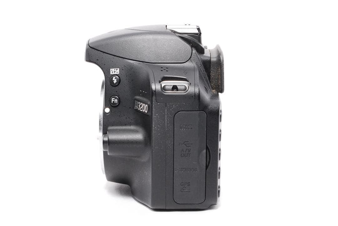 ショット数少なめ◆すぐ使える◆Nikon D3200◆一眼レフカメラ◆スマホ転送