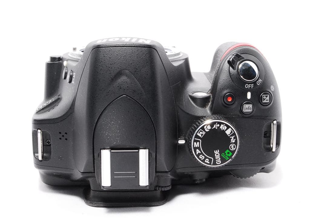 ショット数少なめ◆すぐ使える◆Nikon D3200◆一眼レフカメラ◆スマホ転送