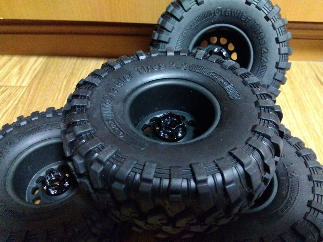 〜週末限定価格〜RCクローラーホイール＆タイヤ／２.２㌅（4本セット）