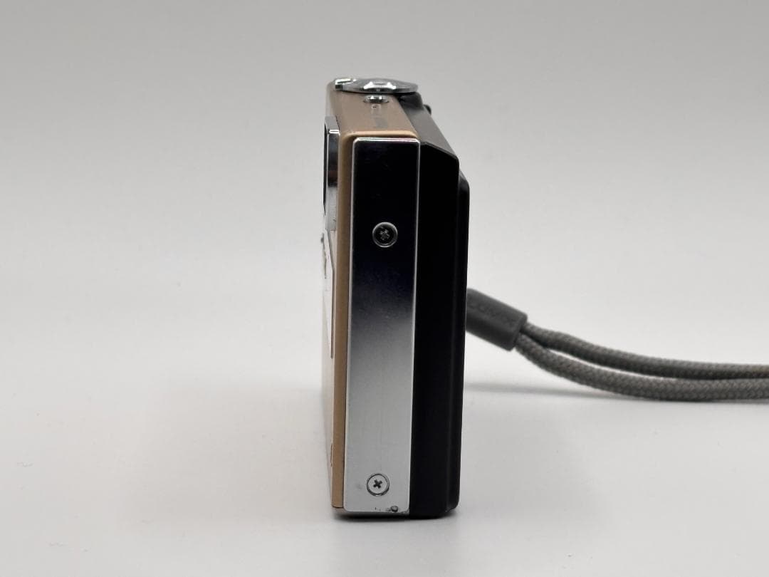 [美品] Panasonic パナソニック LUMIX FP8 デジタルカメラ