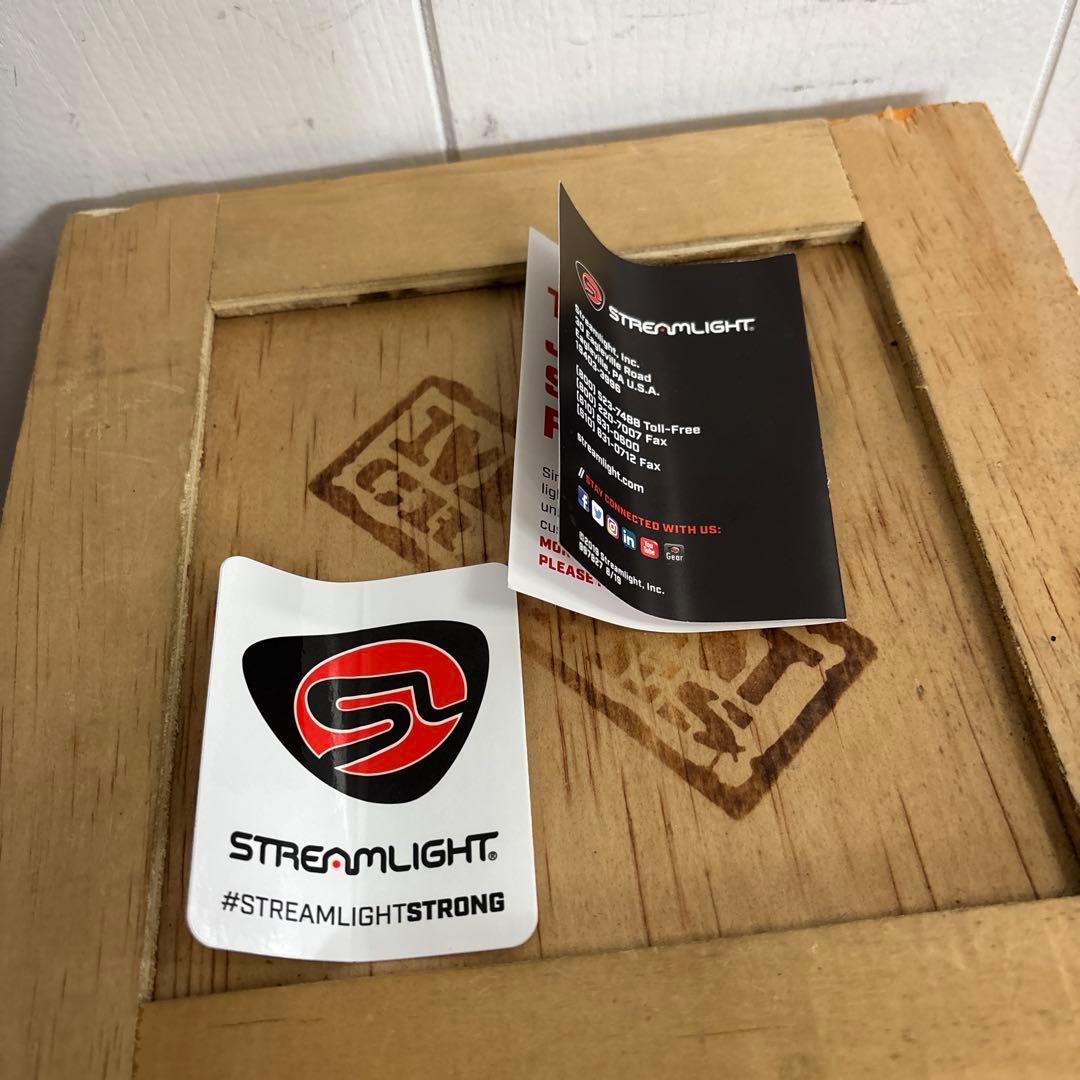 新品　米軍実物STREAMLIGHT SIDEWINDER COMPACT II