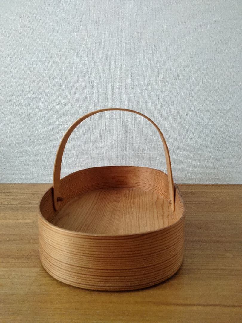 木製 　楕円形トレイ　 持ち手付き　スウェーデン　北欧雑貨