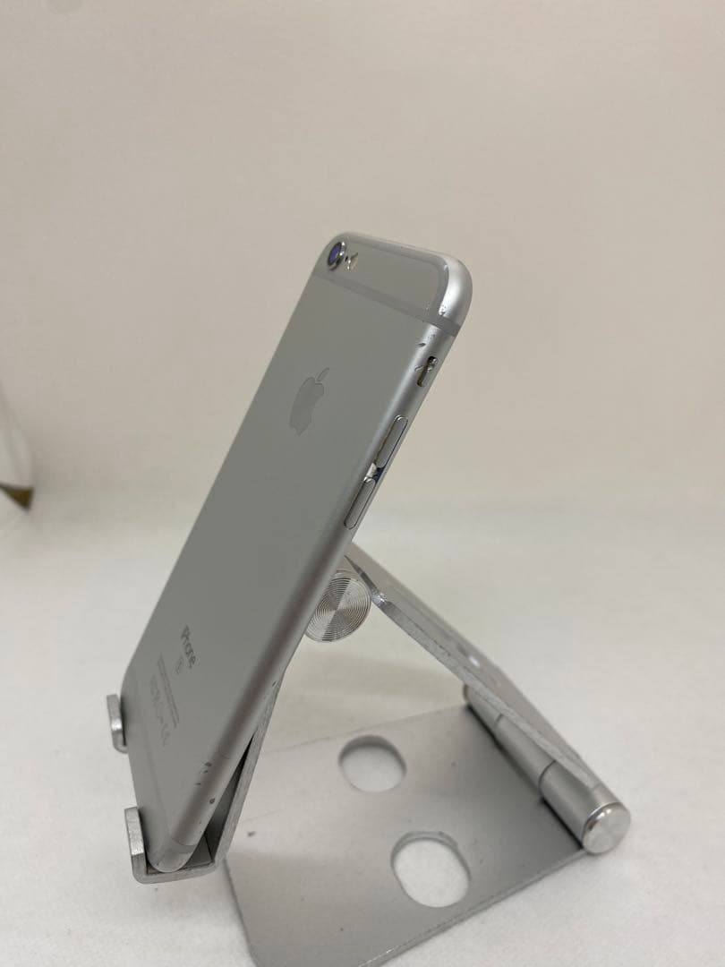 Iphone 6s 32GB Sim フリー　60494