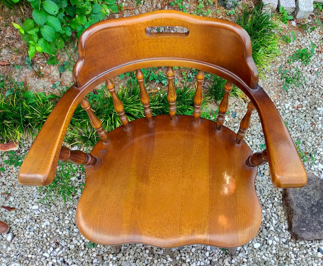 飛騨産業キツツキマーク　木製スピンドルバックチェア ハンドル付き