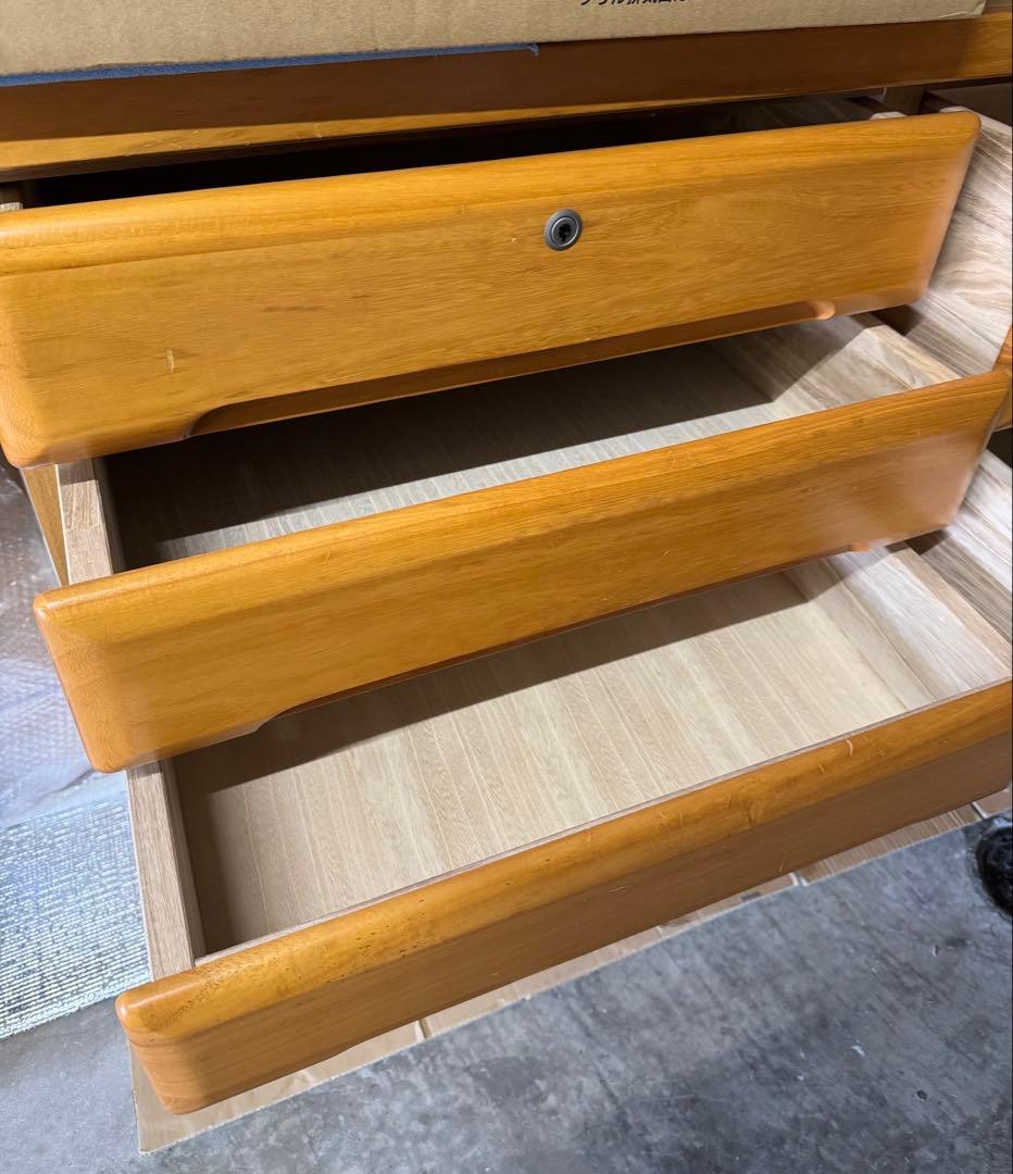 桐　日本製　チェスト　7引き出し 幅120センチ×奥行45センチ