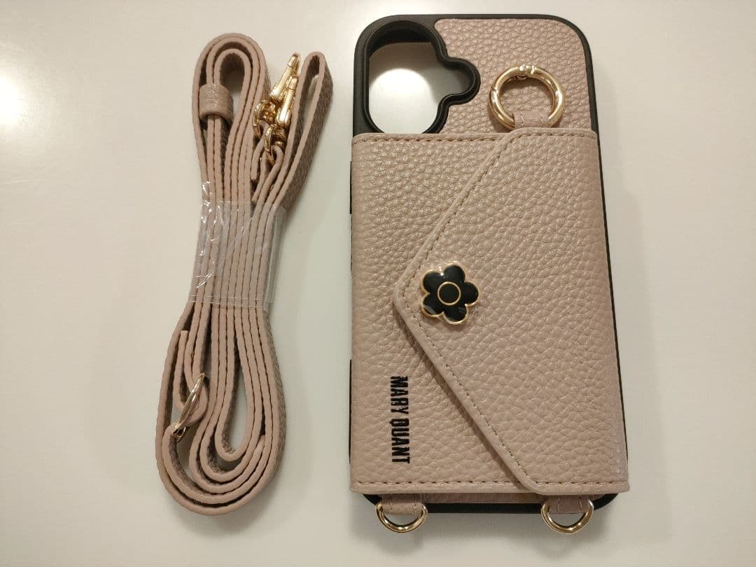 【新品・未使用】iPhone16 マリークワント スマホケース ピンクベージュ
