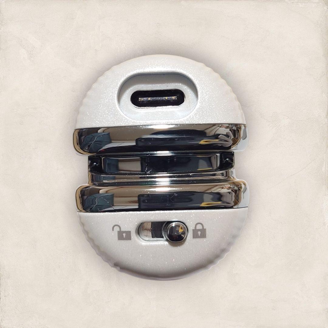 ✨特別価格✨リファ フィンガーアイロン ホワイト RE-AI02A ReFa