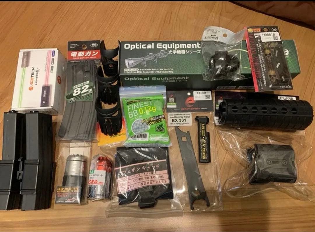 【パ？】次世代電動ガン　M4A1 SOCOM CARBINE パーツ多数