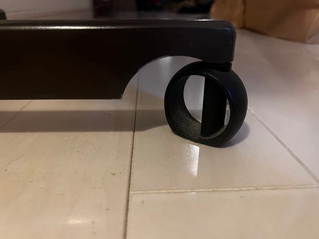 デスクチェア Kevi Chair