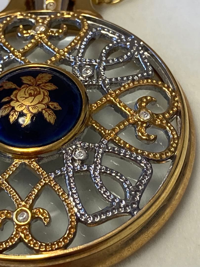 LIMOGES ポーセリン ルーペの ネックレス