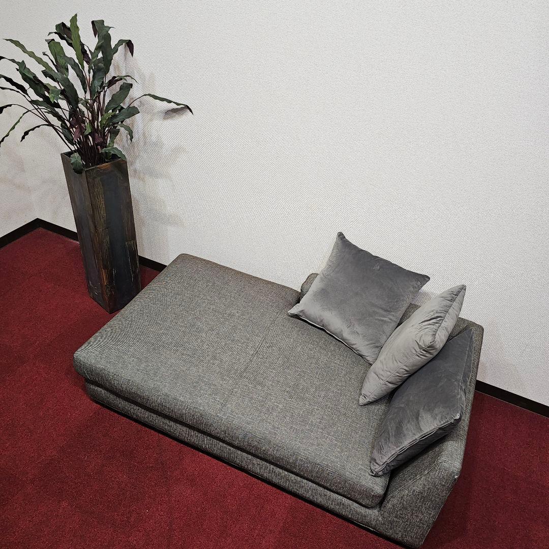 東京23区送料無料 グレーの1人掛けソファ（クッション付き）