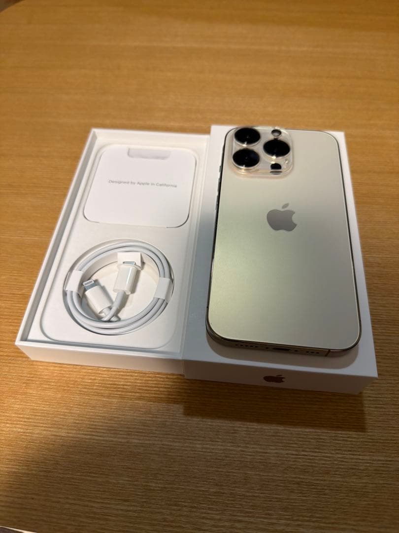 【極美品】iPhone 14 Pro ゴールド256GB バッテリー（100％）