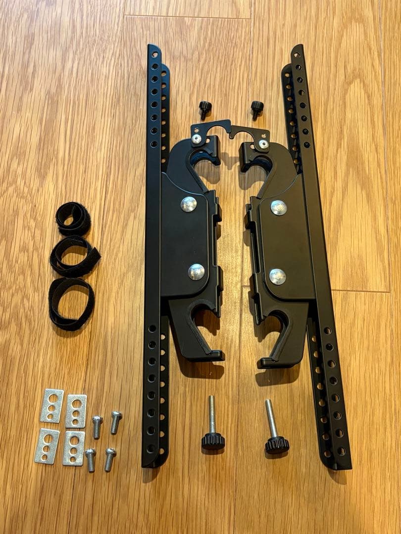 使用１年未満　美品【大塚家具 テレビボード 220cm】テレビ可動式・壁掛け風